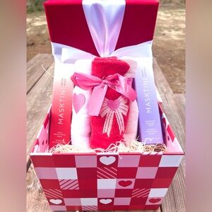 Masktini Mask Metal Head & Night Ranger Bundle & Valentine's Hearts Wash Cloths